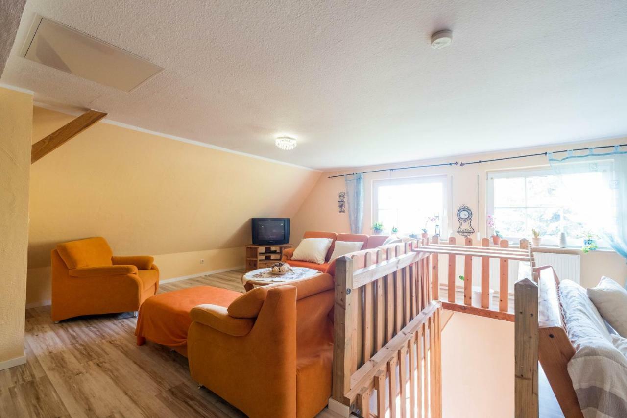 Ferienhaus Hospodarz Schimm Екстер'єр фото